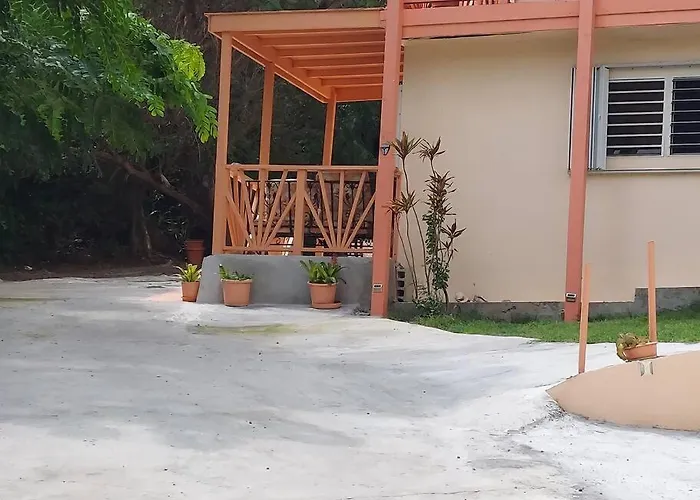 2 Bedroom 2 Bathroom House Centrally Located