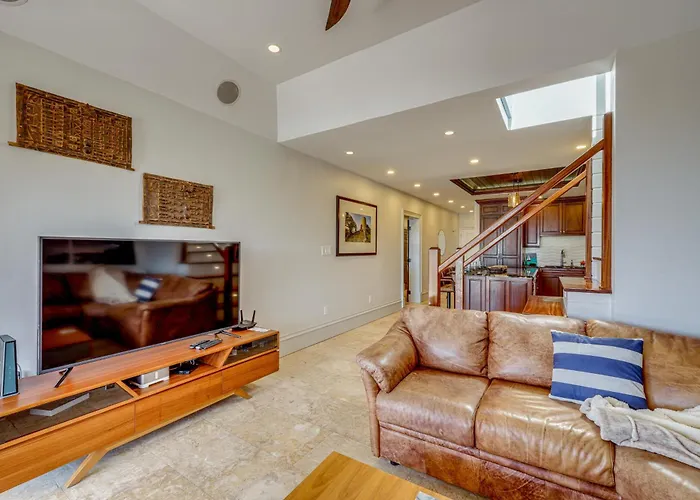 Walk To Beach: St Thomas Condo W/ Balconies